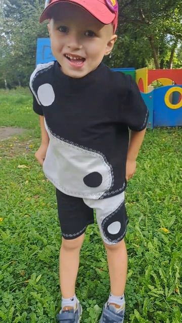 Костюмчики малышам