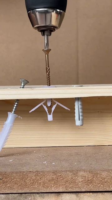 Секрет крепления к стене, который Вам нужно знать. #коротко