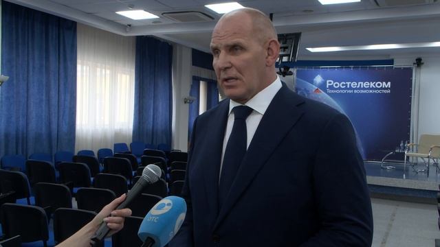 Сенатор Александр Карелин и сотрудники «Ростелекома» обсудили тренды в развитии ИТ-отрасли