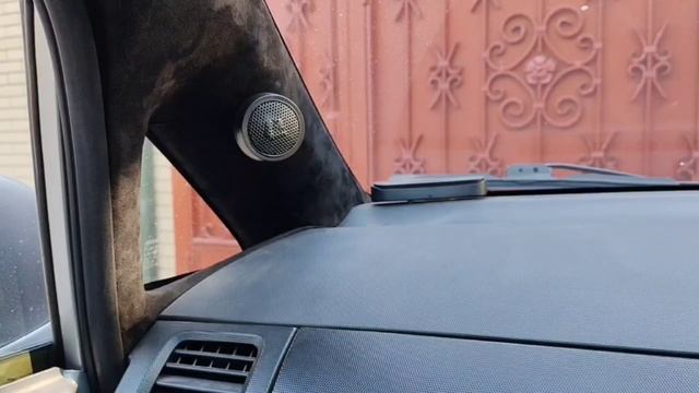 Замена динамиков в Honda Fit на DLaudio Python 165 Comp