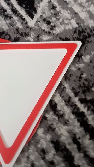 мы распечатали на 3D принтере дорожные знаки