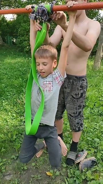 Утренняя физзарядка в парке!