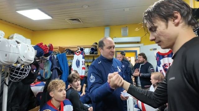 Победная раздевалка МХК «Буран» Москва после второго товарищеского матча с «Металлургом»
