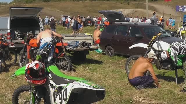На Грачевом лугу ...