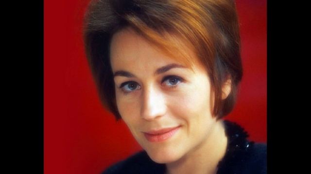 Анни Жирардо  Annie Girardot 