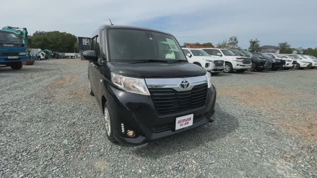 Toyota Roomy, 2018 год - бензин, 1.0 л, вариатор, передний привод, Владивосток