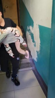 в сторону больнички если что планово ) пандус не нужен, квартира съёмная, на руках удобнее 😌💪👸🙂