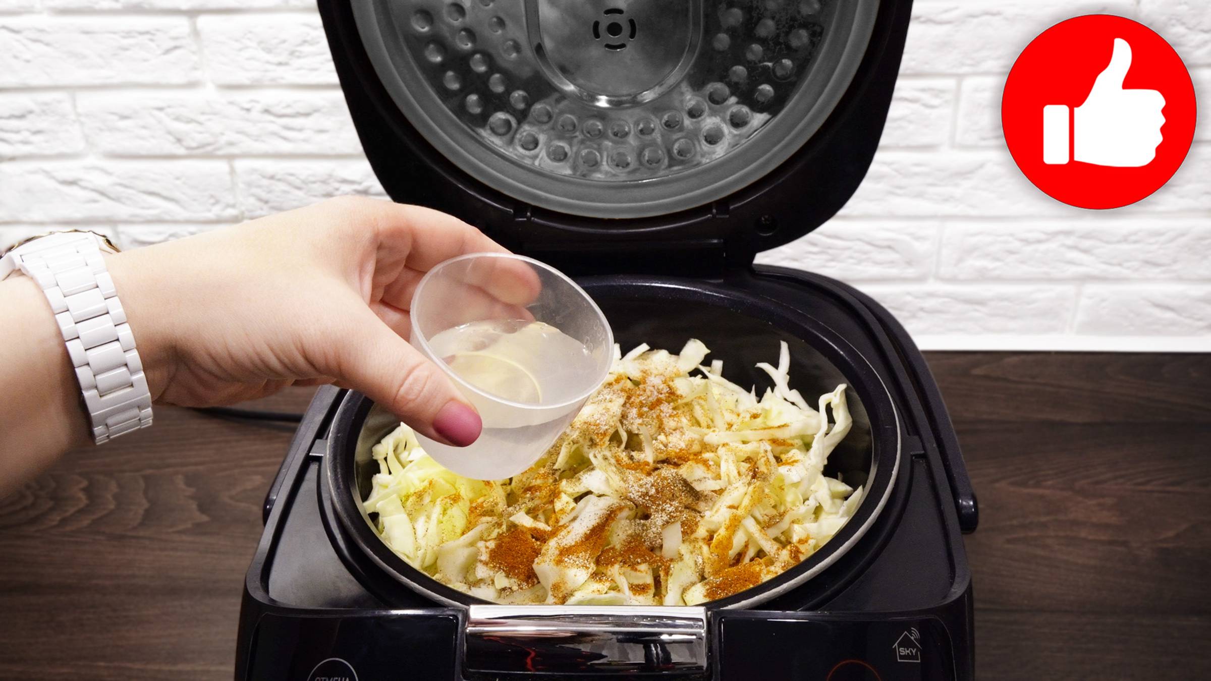 Ух и Вкусно же! Эта капуста с помидорами в мультиварке бесподобна. Просто и быстро на ужин