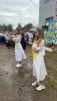 🔴Конотопские ведьмы проводят ритуал призыва асфальтоукладчика😂🔴