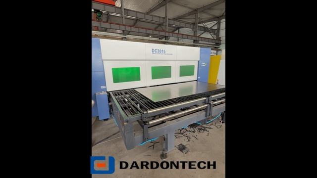 测交换台激光Станок для лазерной резки со сменным слолом с боковой разгрузкой DARDONTECH