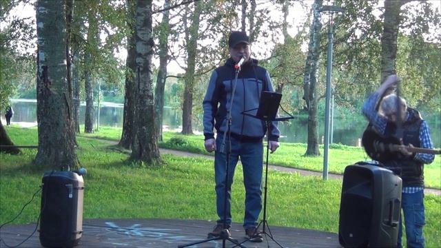 "Здравствуй осень!" - Поет Сергей Семенников и Сергей Коробицын 3 сентября 2025 г город Тихвин