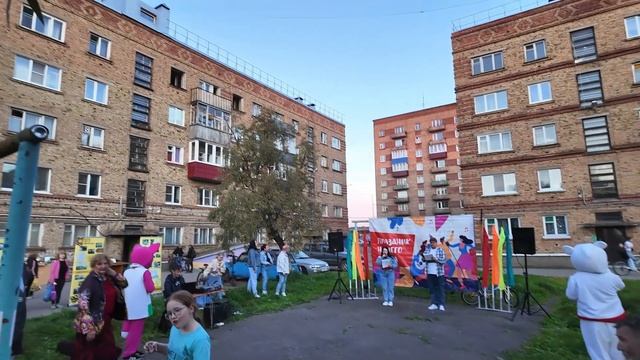 Инта в сентябре. Разговор о даме с детьми...