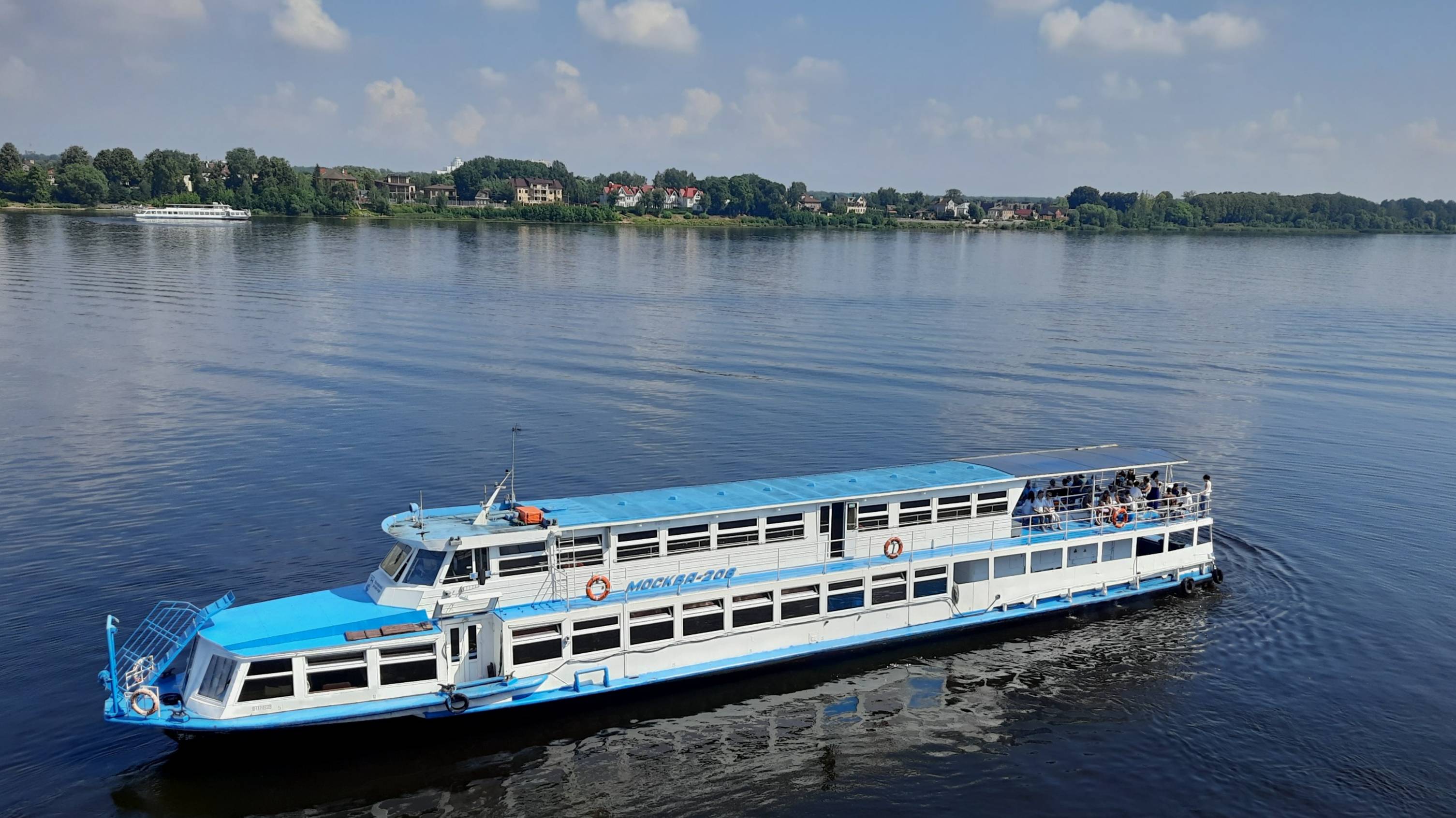 Теплоход "Москва"