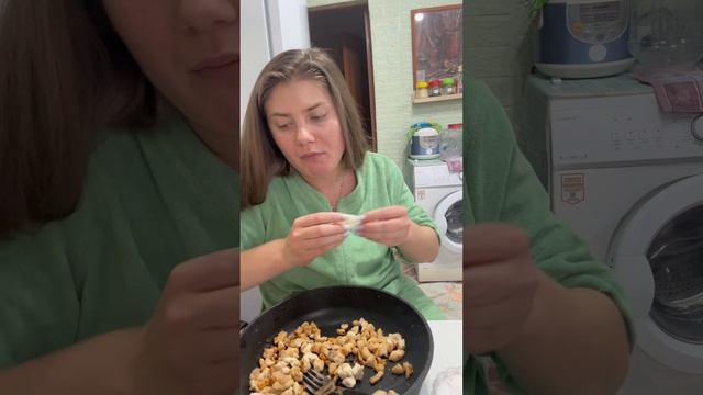 МУКБАНГ КАК Я К ФИЗРУКУ КЛЕИЛАСЬ