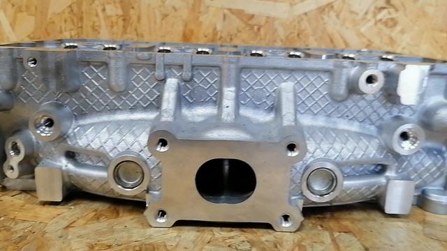 ГБЦ (головка блока цилиндров) НОВАЯ оригинальная для Volkswagen с двигателем 1.6 CWV