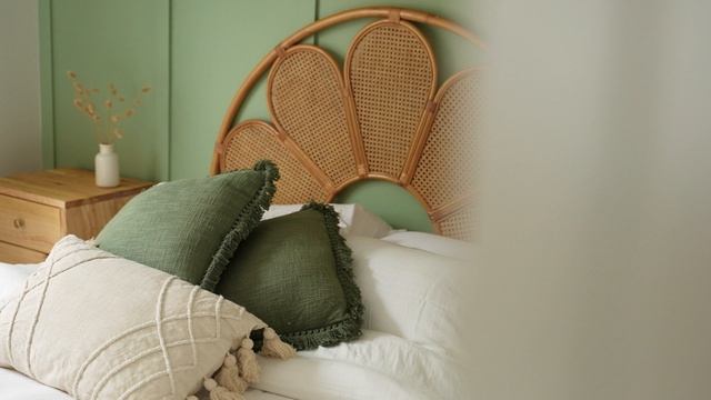 9583750-uhd_3840_2160_25fps