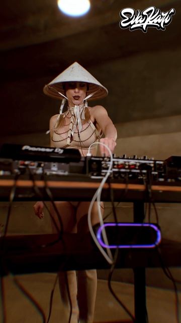 Give me 🔥🫶🏻 #evakari #djevakari #music #techhouse