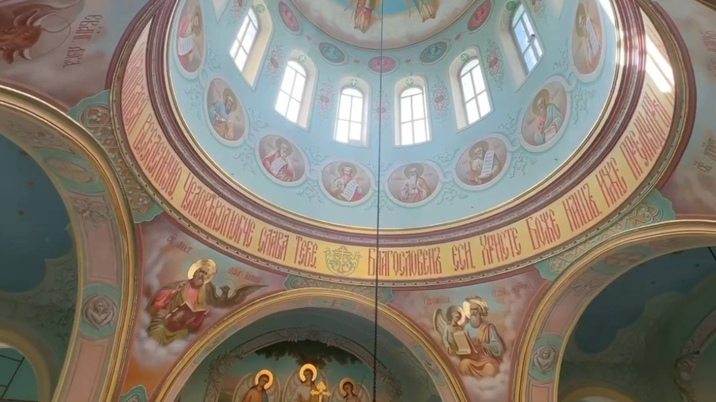 Документальный фильм об истории храма в честь Живоначальной Троицы в Вольске