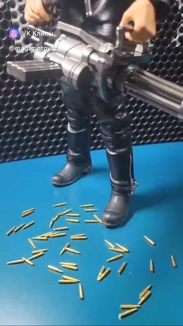 Фигурка T-800 Арнольд Шварценеггер из фильма Терминатор 2