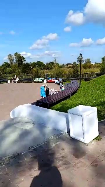 Воскресная прогулка