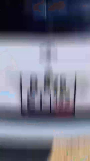 Первый раз пробовал сделать ролик такого характера, вышло вроде сносно!