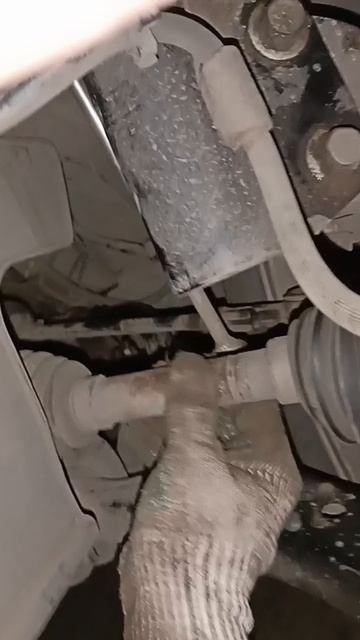 Люфт левого привода!