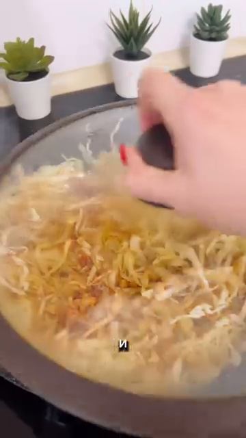 ✨ Сегодня делюсь рецептом пирожков, как у моей бабушки! Вкус из детства передаётся в нашей семьех