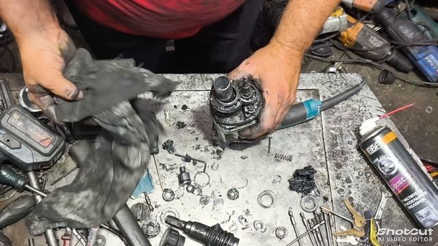 Makita HR 2630 не бьёт. Ремонт после другого сервиса