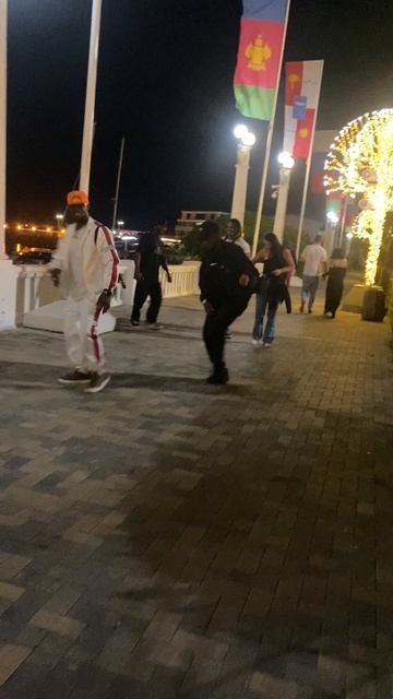 Танцующие африканцы в Сочи 2025