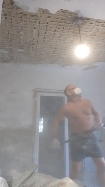 демонтаж дранки с потолка