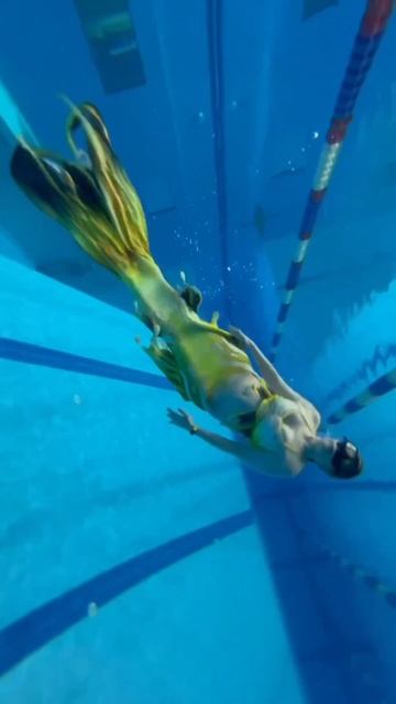 А что если ? +? +? #русалка #бассейн #фридайвинг