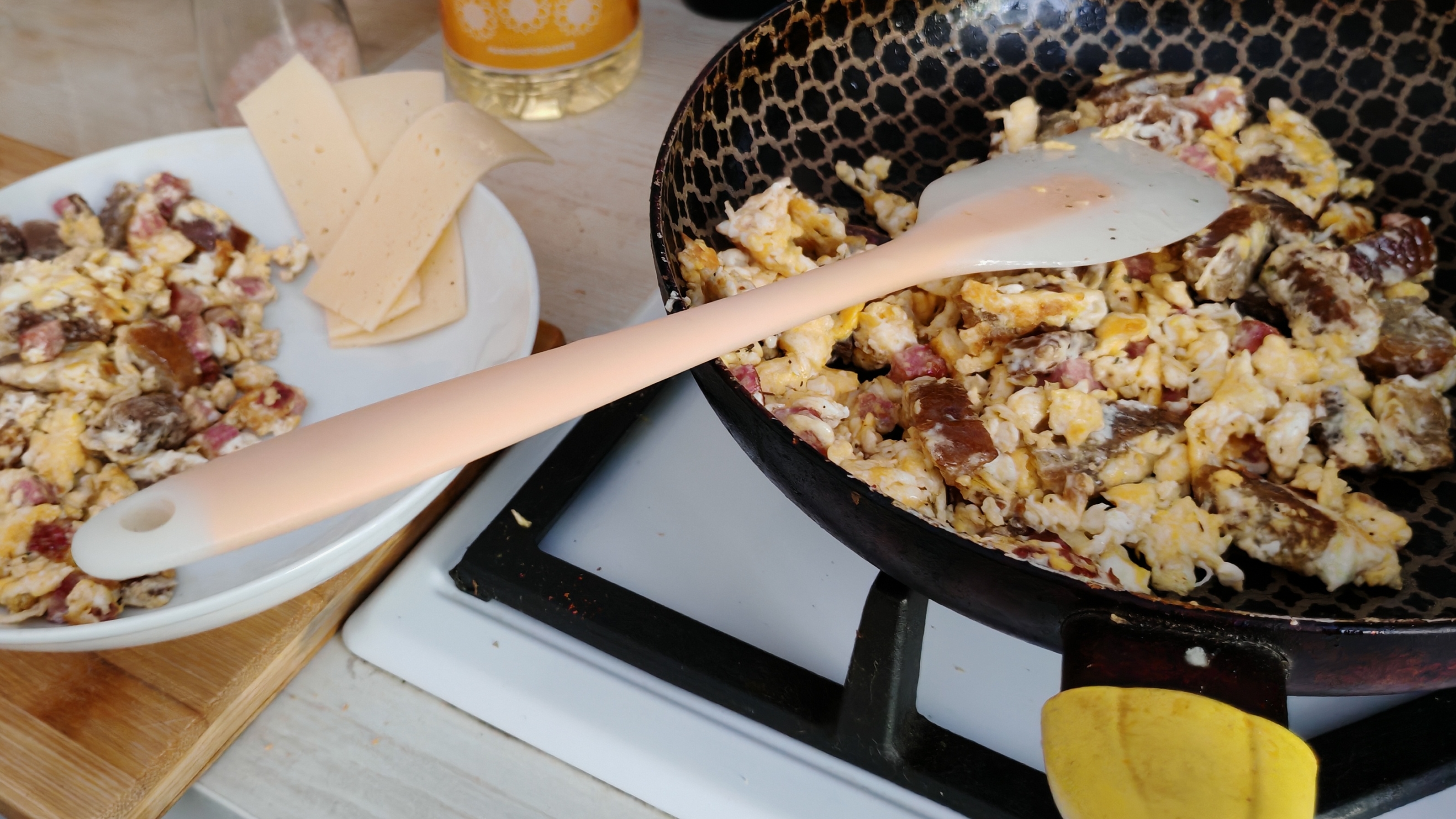 09-09-2025 яичница на завтрак в деревне, уютная деревенская жизнь