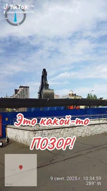 Кандидаты в депутаты КПРФ портят расклейки кандидата 