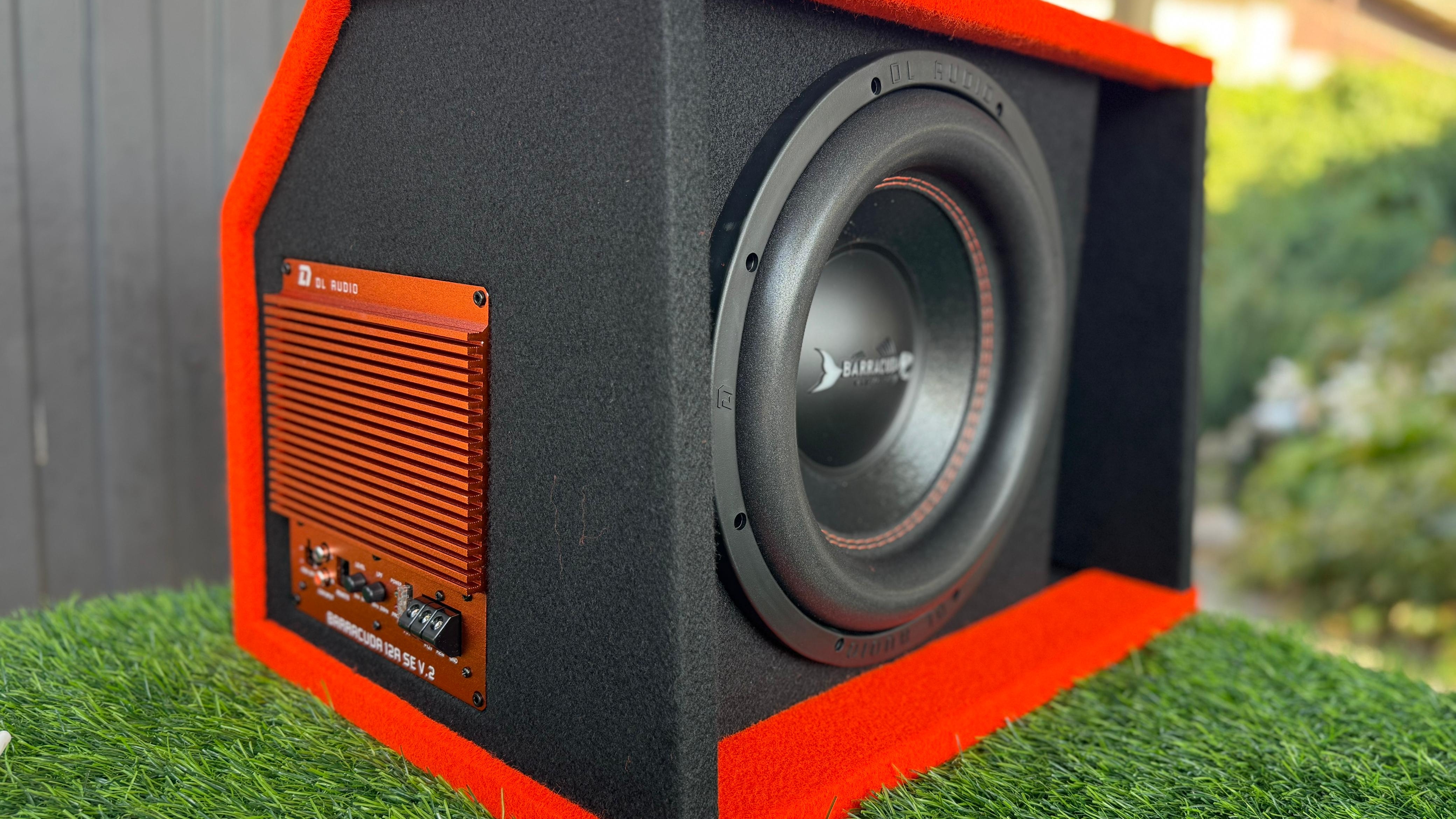 Обзор активеого сабвуфера DLaudio Barracuda 12A V.2 SE 950 Ват..
