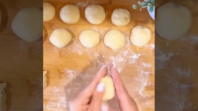 Пышные пирожки на кефире