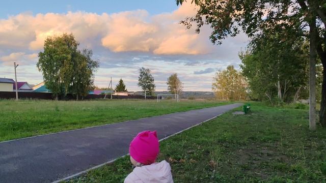 09-09-2025 уютная и спокойная деревенская жизнь, прогулка по деревне