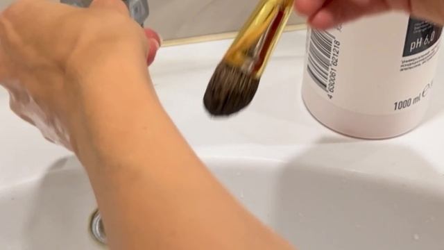 Как правильно мыть кисти для макияжа? Урок.