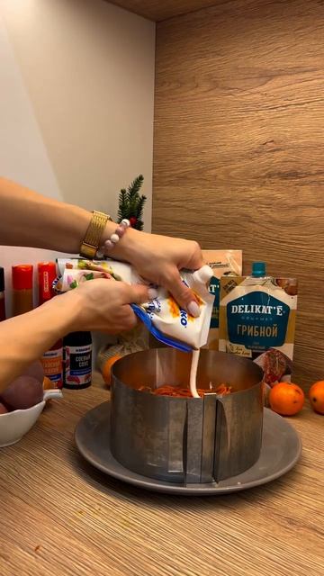Быстрый салат с копчёной курочкой