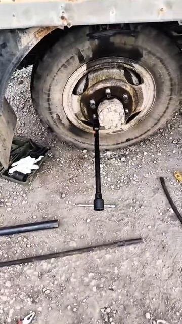Один на 2 Газиках. 2 тыс. км. С торгов всё... Видео от Жеки.
