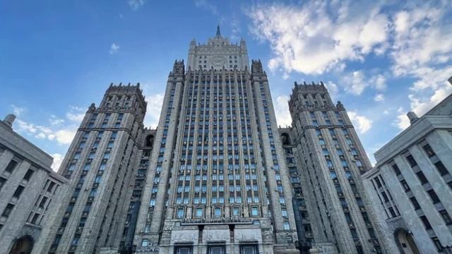 МИД: Россия адекватно ответит при ограничении ЕС движения дипломатов.