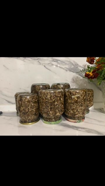 Опята маринованные
