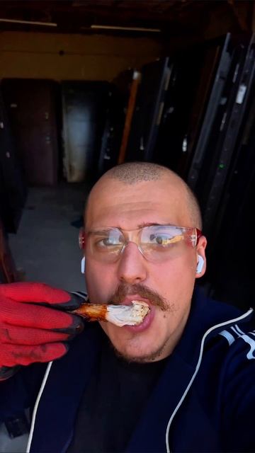 Влетаю в тренды с двух ног #юмор #смешно #мем #парни #отношения