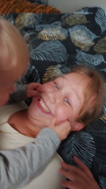 когда хотел поиграть с маленьким ребёнком