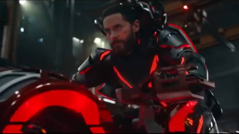 Стоит посмотреть Трон Арес