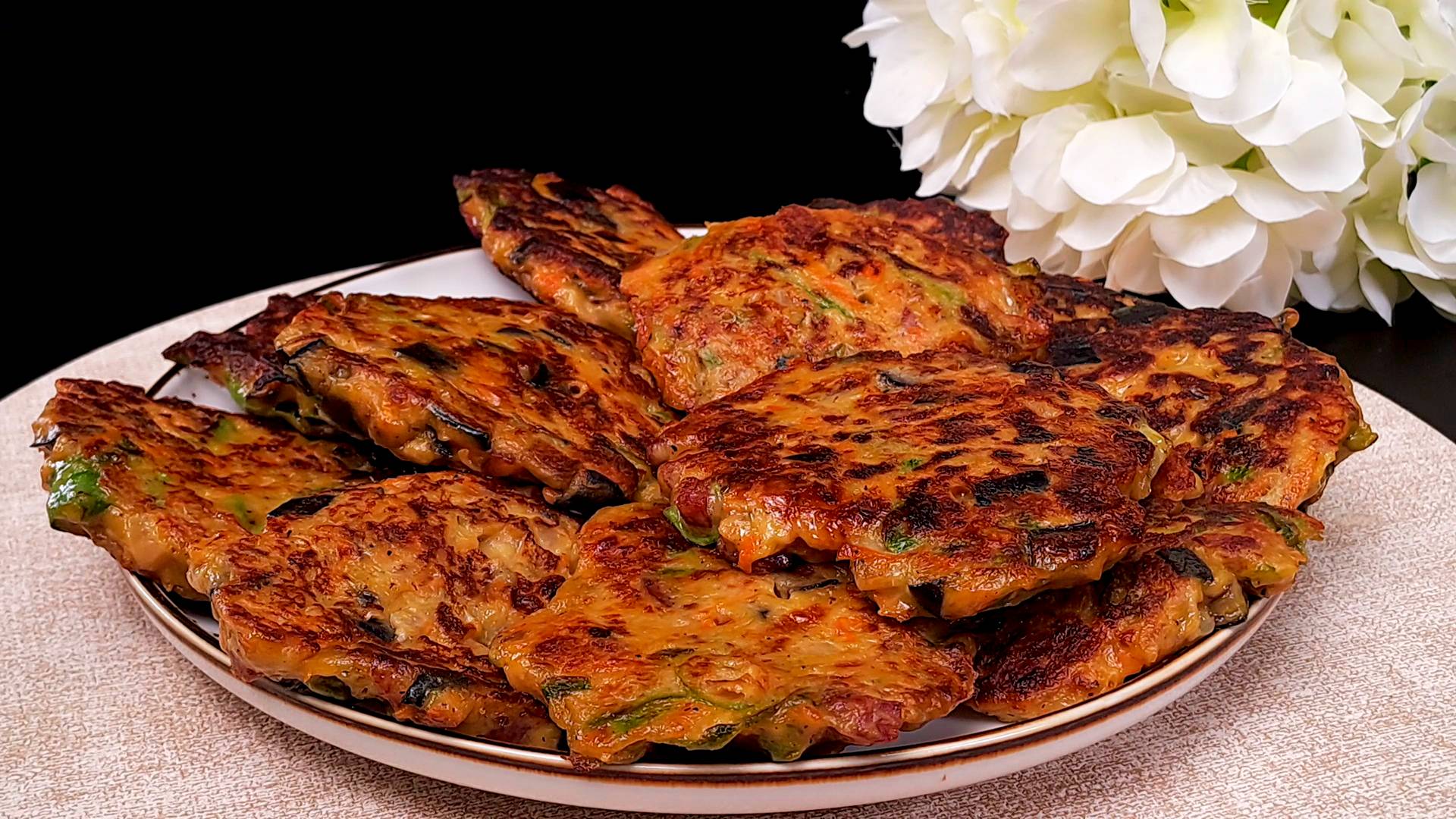 Вкусные кабачковые оладьи для гурманов из простых ингредиентов