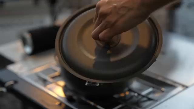 Соло-кемпинг под проливным дождём,  мощные приключения под дождём.  😊😊😊