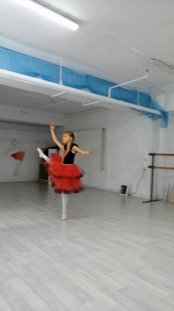 Соня, 7лет. Испанская кукла