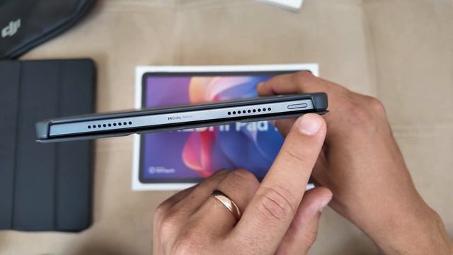Оригинальный чехол XIAOMI для Redmi Pad 2 - обзор и сравнение с ноунэйм?