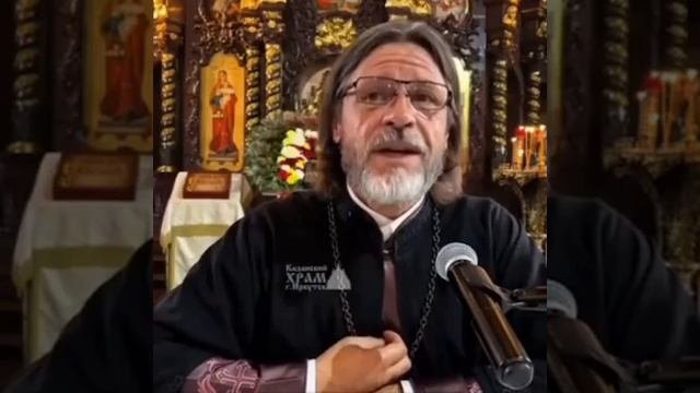В РПЦ предложили ввести обязательное пожертвование в размере 10% дохода граждан на нужды церкви.