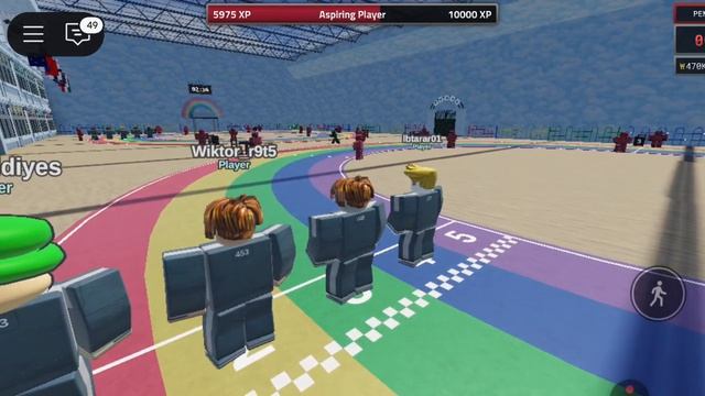 играю в игру кальмара на Roblox